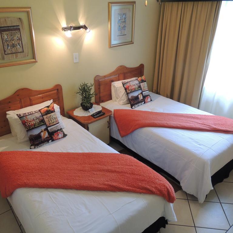 Rita'S Guesthouse Cc Vryheid Exterior foto